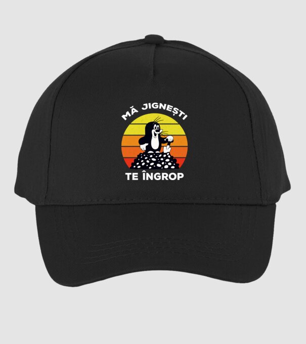 mă jignești, te îngrop model negru pe tricou