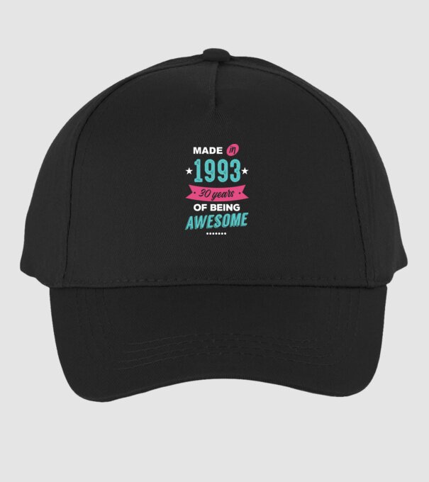 Made in 1993 model negru pe tricou