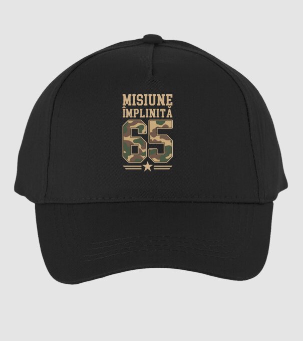 Misiune împlinită 65 model negru pe tricou
