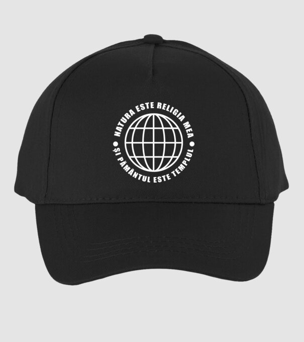 Natura este religia mea model negru pe tricou