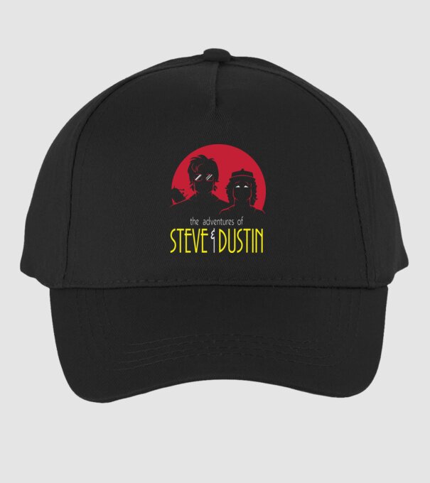 steve and dustin model negru pe tricou