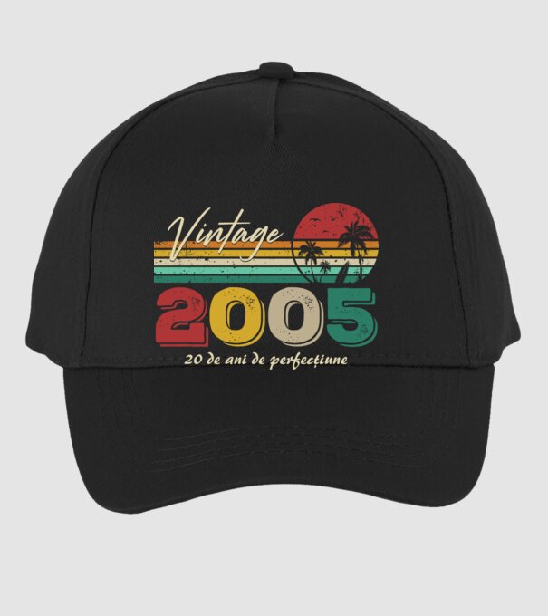 VINTAGE 2005 model negru pe tricou