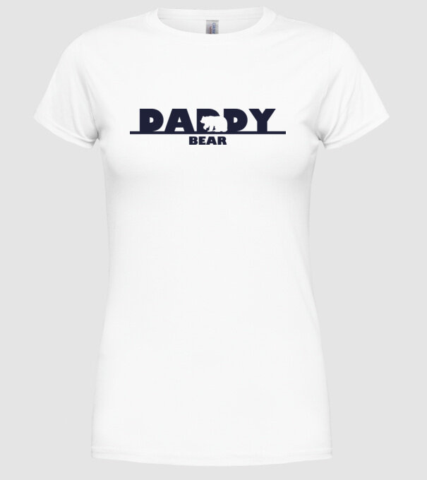 model alb pe tricou