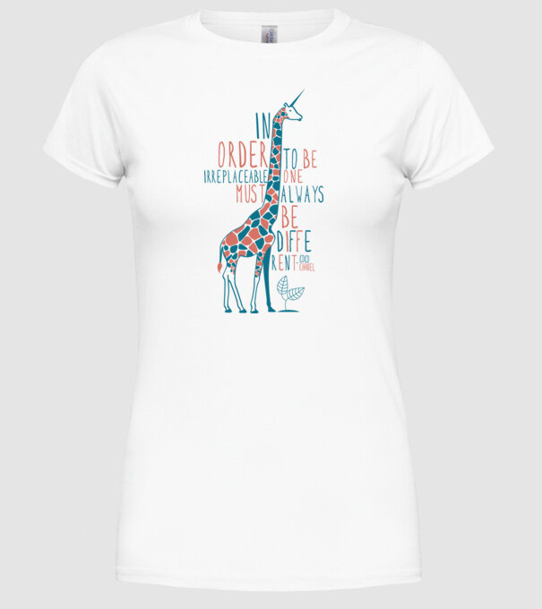 Giraffe model alb pe tricou