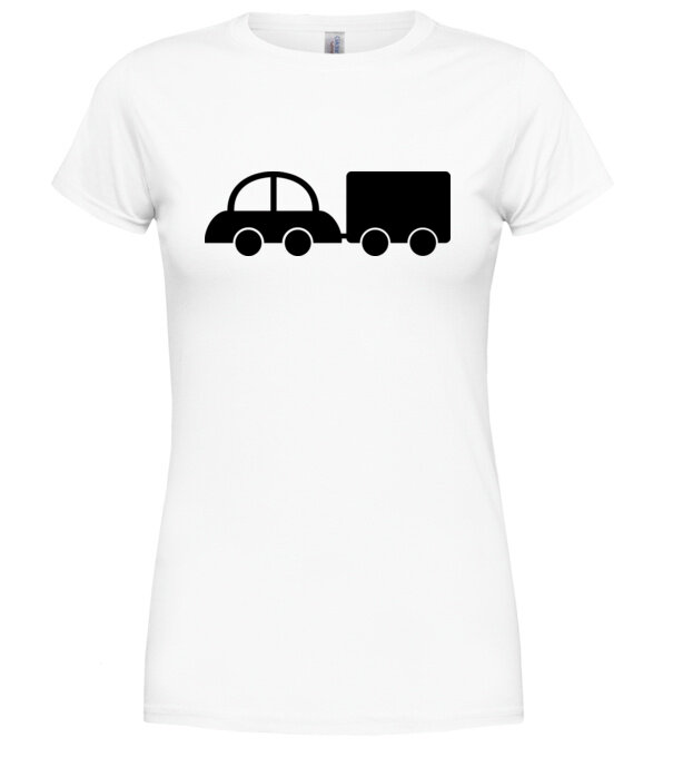  model  pe tricou