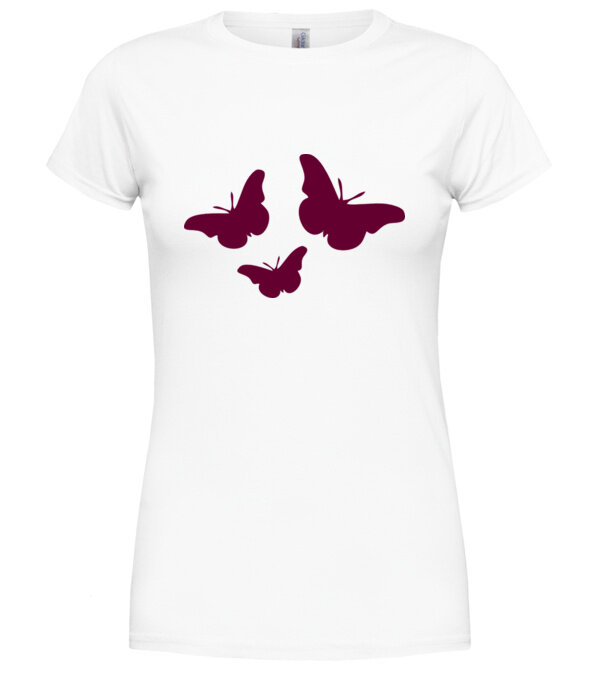  model  pe tricou