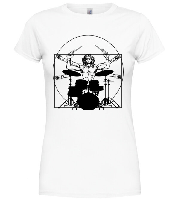  model  pe tricou