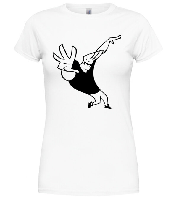  model  pe tricou