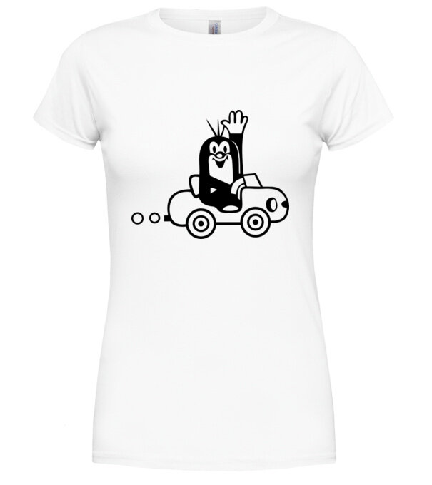  model  pe tricou