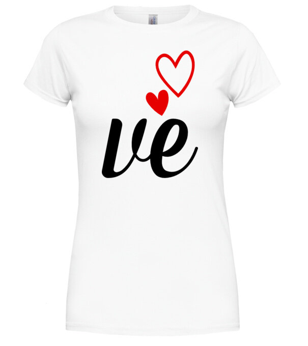  model  pe tricou