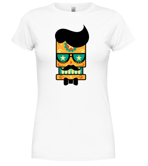  model  pe tricou