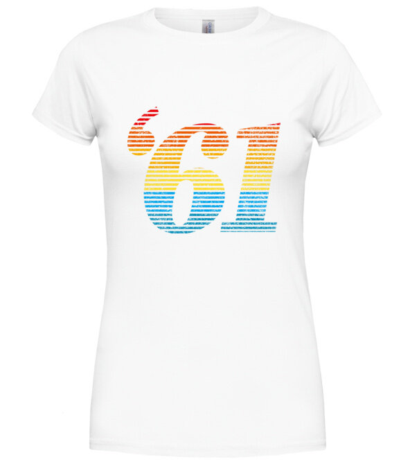  model  pe tricou