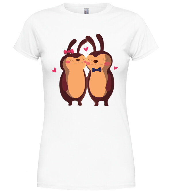  model  pe tricou