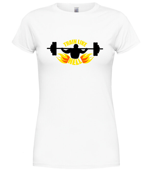  model  pe tricou