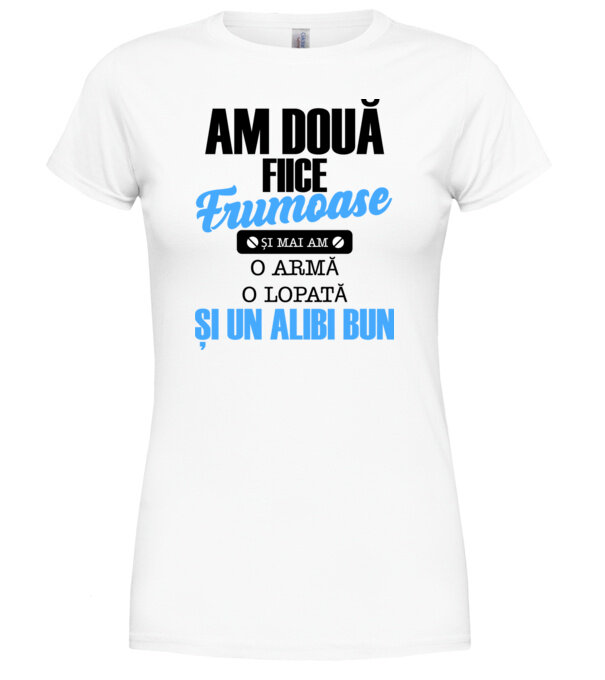  model  pe tricou