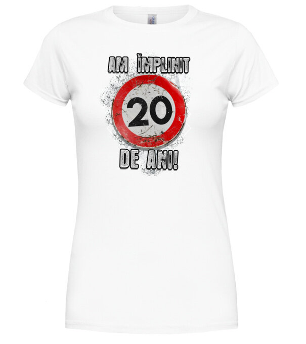  model  pe tricou
