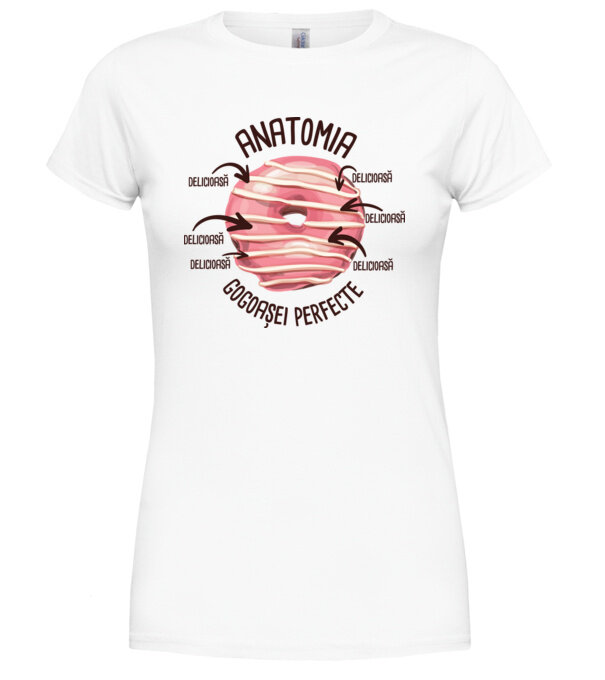  model  pe tricou