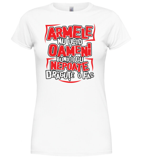  model  pe tricou
