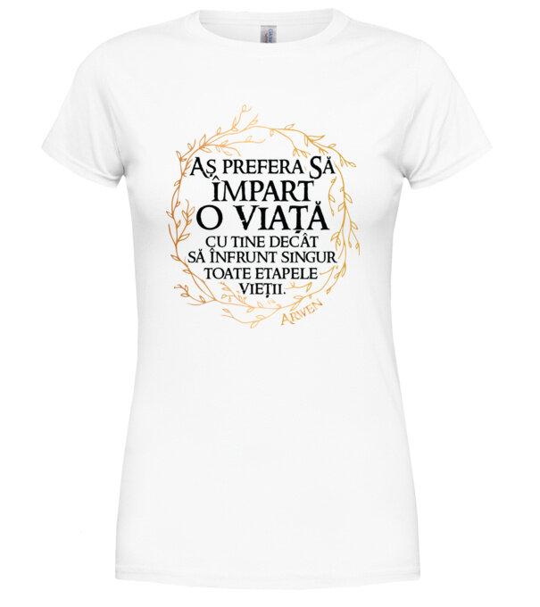 model  pe tricou