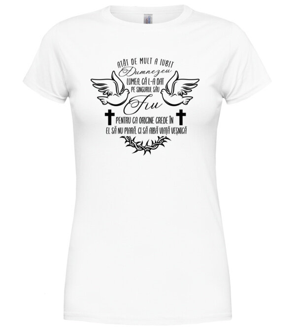  model  pe tricou