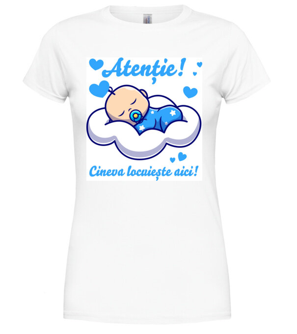  model  pe tricou
