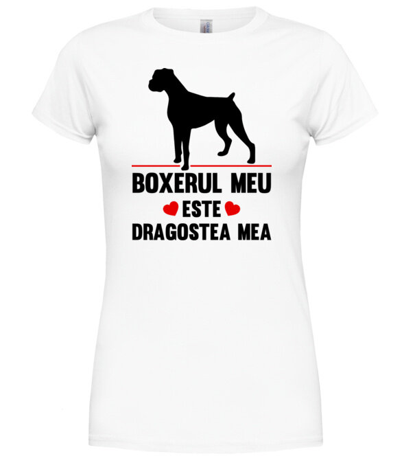  model  pe tricou