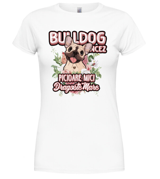  model  pe tricou