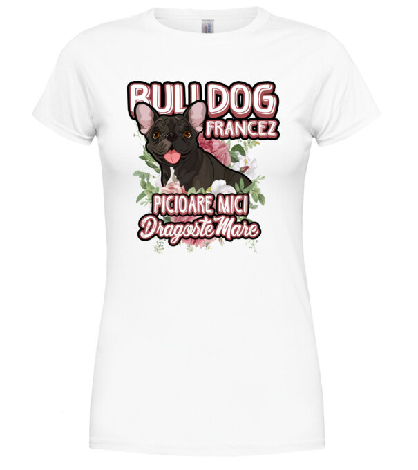  model  pe tricou