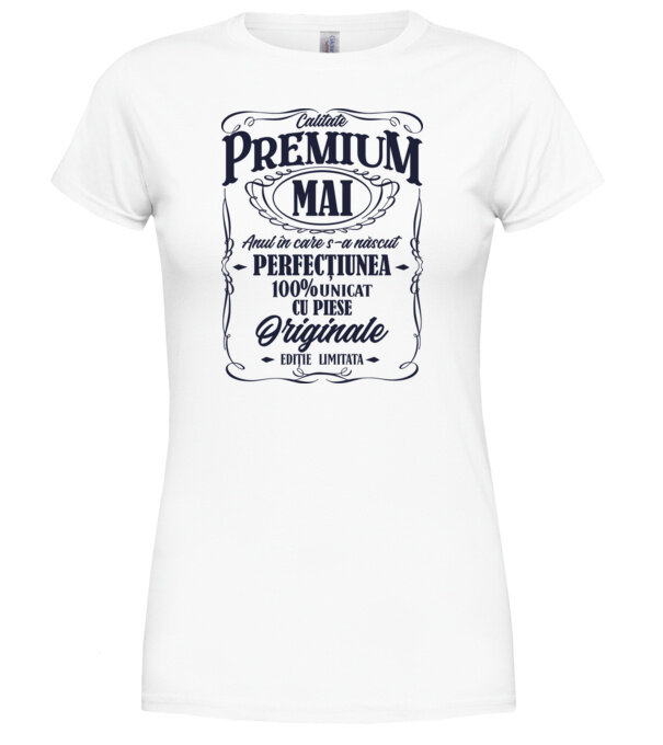  model  pe tricou