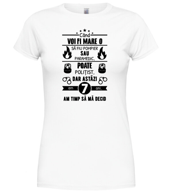  model  pe tricou