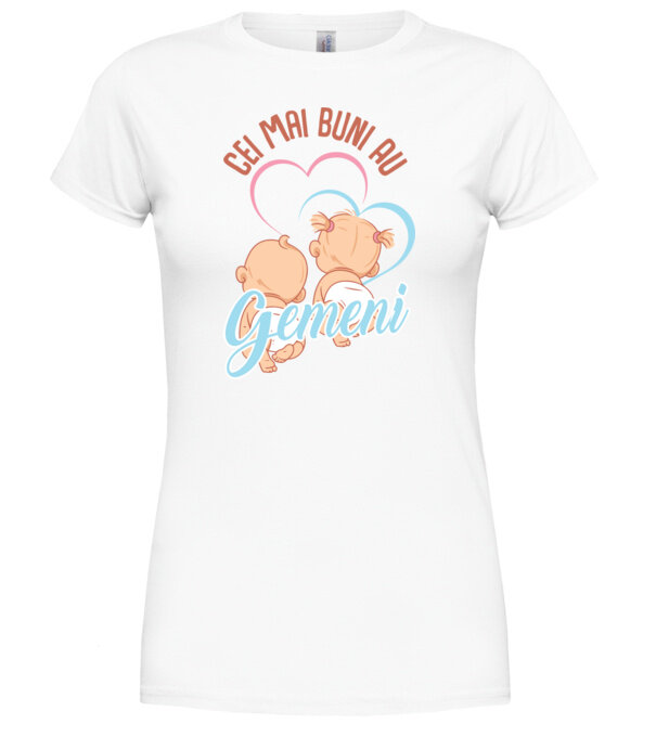  model  pe tricou