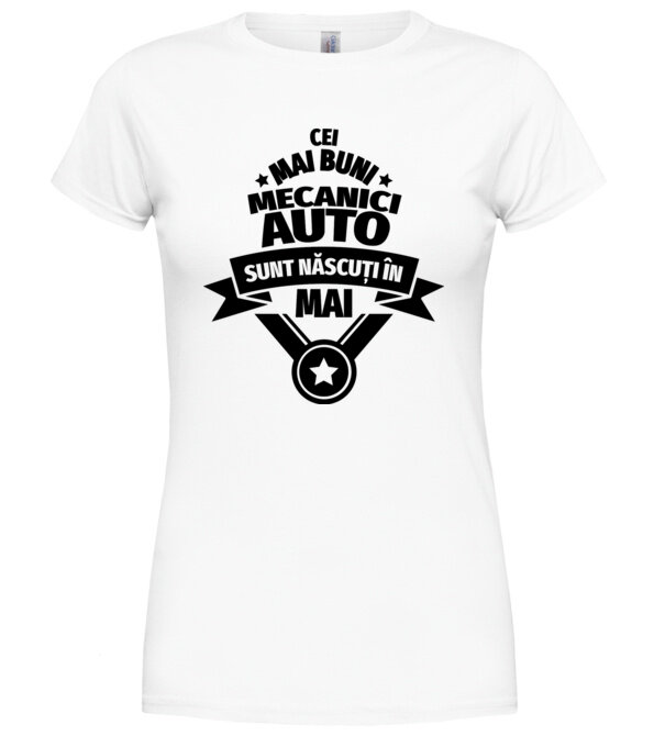  model  pe tricou