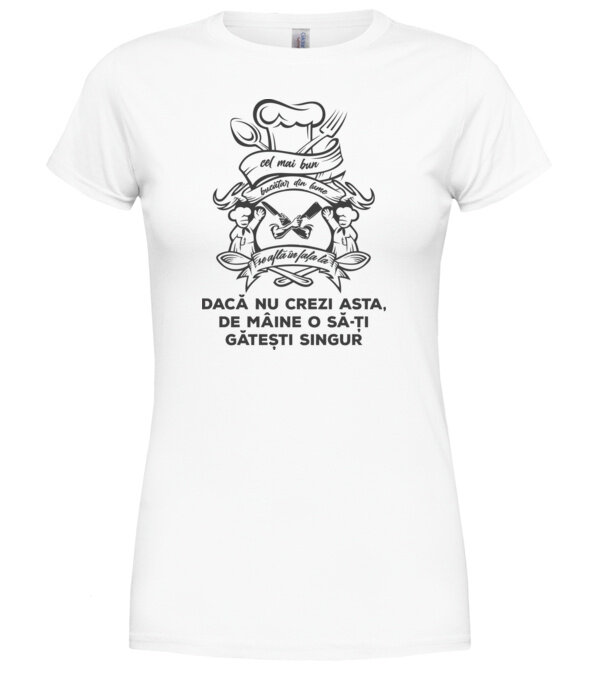  model  pe tricou