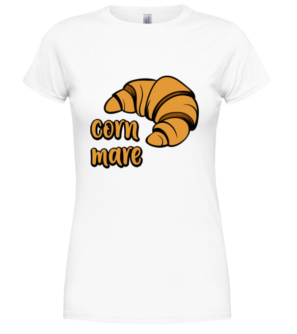  model  pe tricou