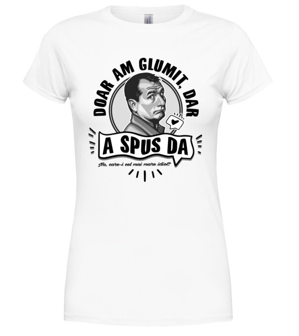  model  pe tricou