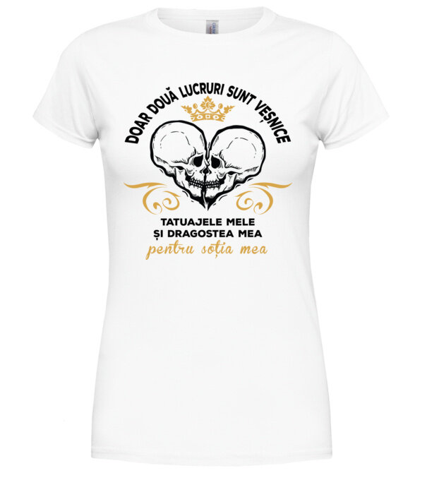  model  pe tricou