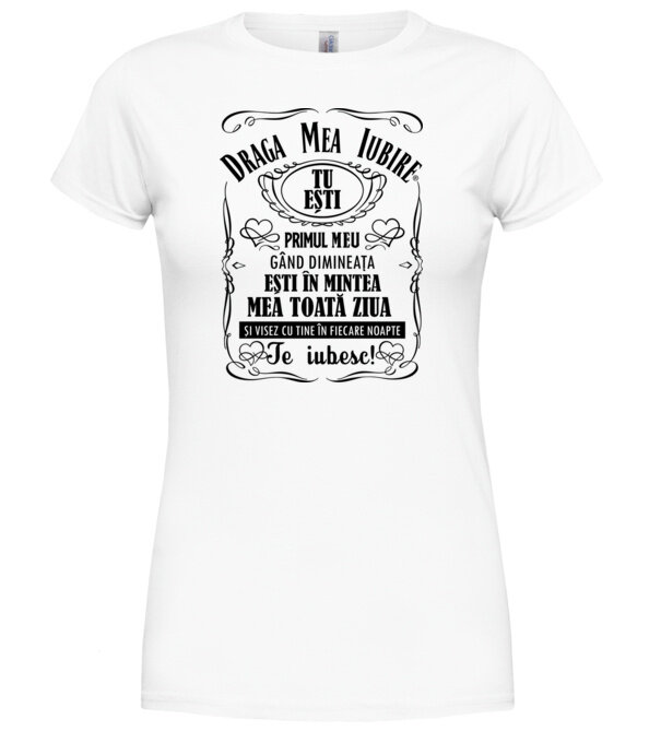  model  pe tricou