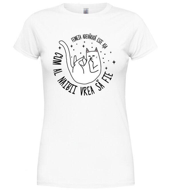  model  pe tricou
