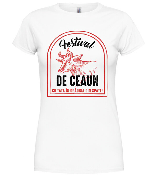  model  pe tricou