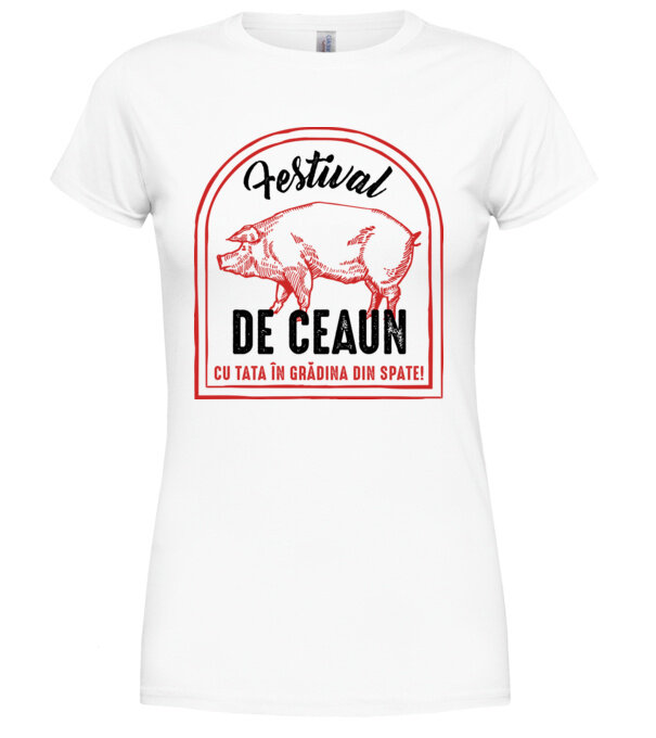  model  pe tricou