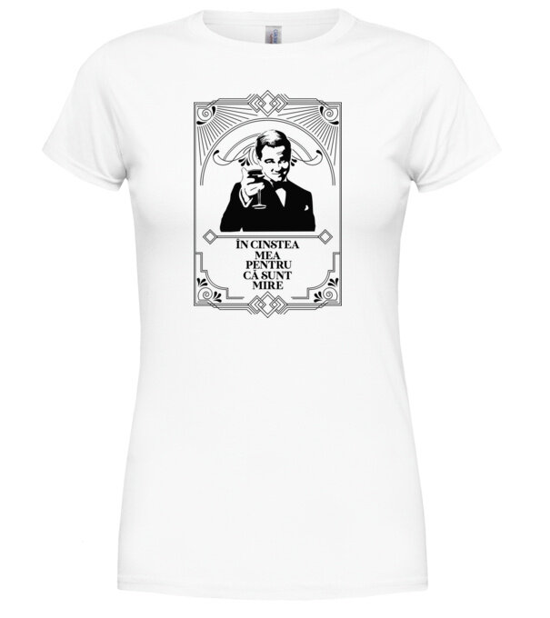  model  pe tricou