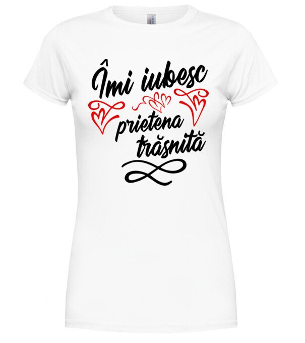  model  pe tricou