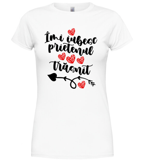  model  pe tricou
