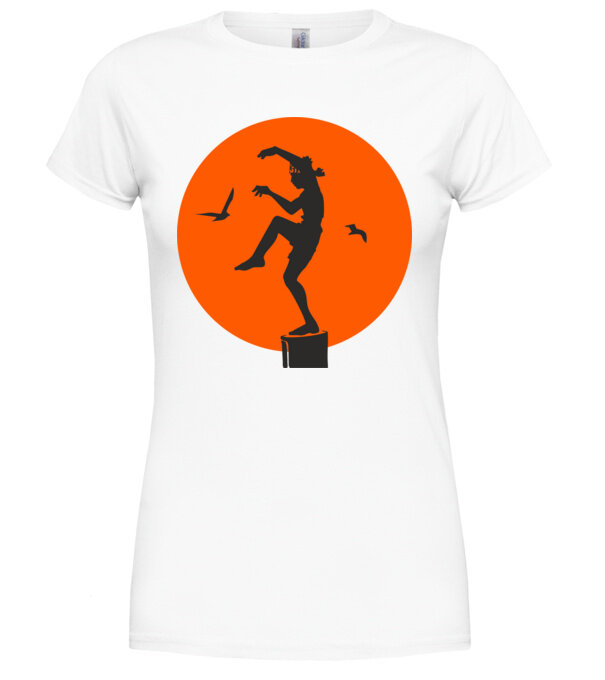  model  pe tricou