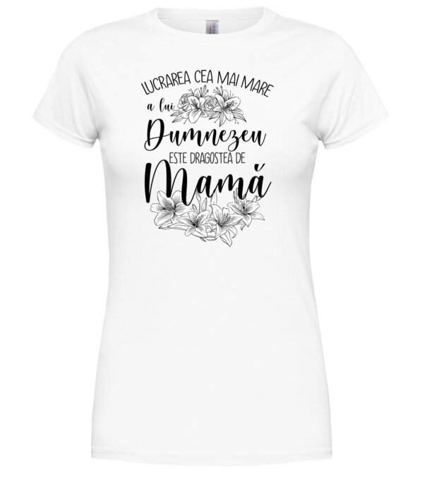  model  pe tricou