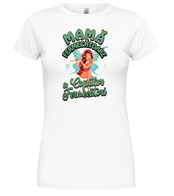  model  pe tricou