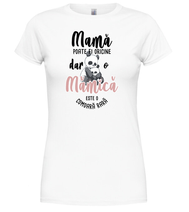  model  pe tricou