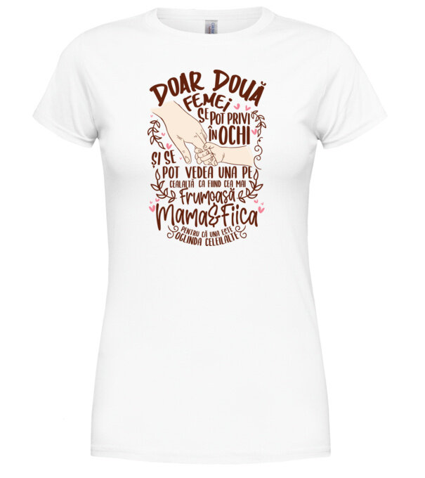  model  pe tricou
