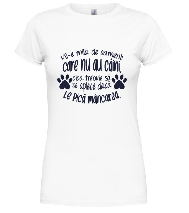  model  pe tricou