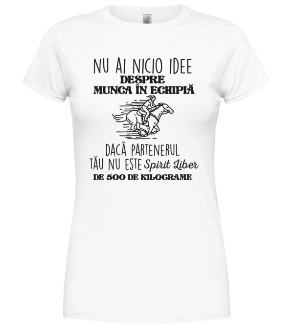  model  pe tricou